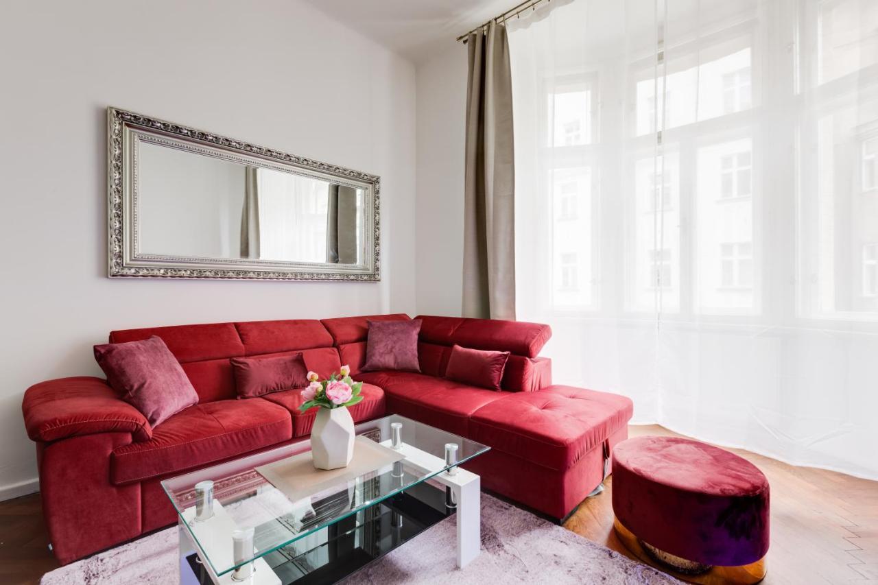 Luxury Riverside Apartments In The Center Of Prague Extérieur photo
