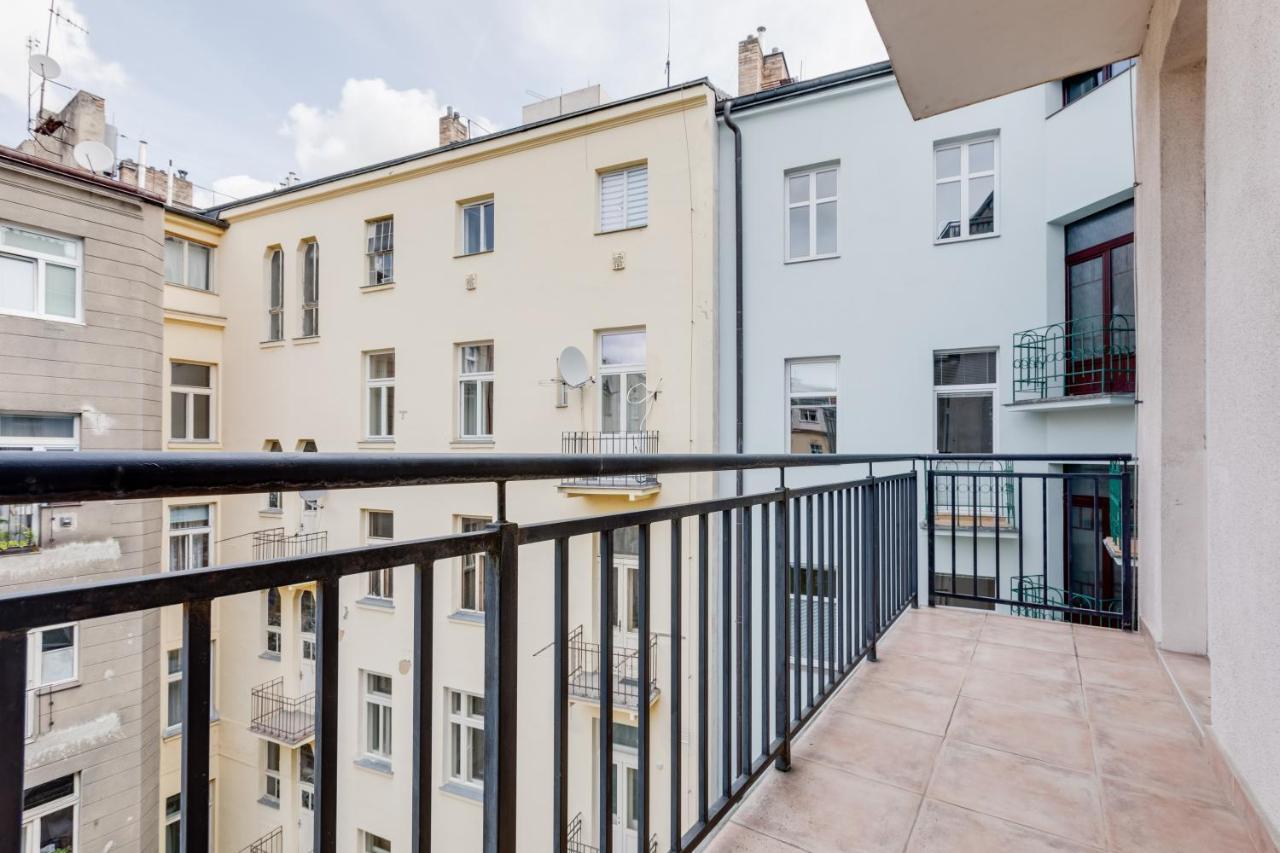 Luxury Riverside Apartments In The Center Of Prague Extérieur photo