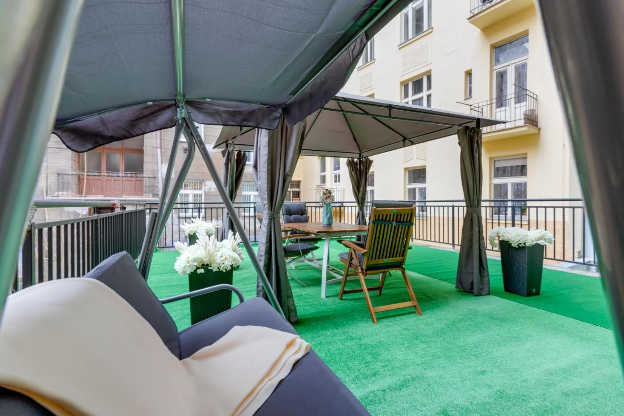 Luxury Riverside Apartments In The Center Of Prague Extérieur photo