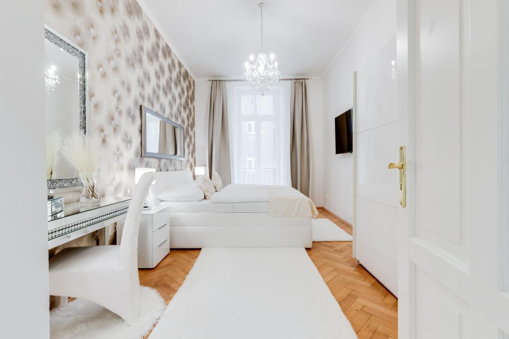 Luxury Riverside Apartments In The Center Of Prague Extérieur photo